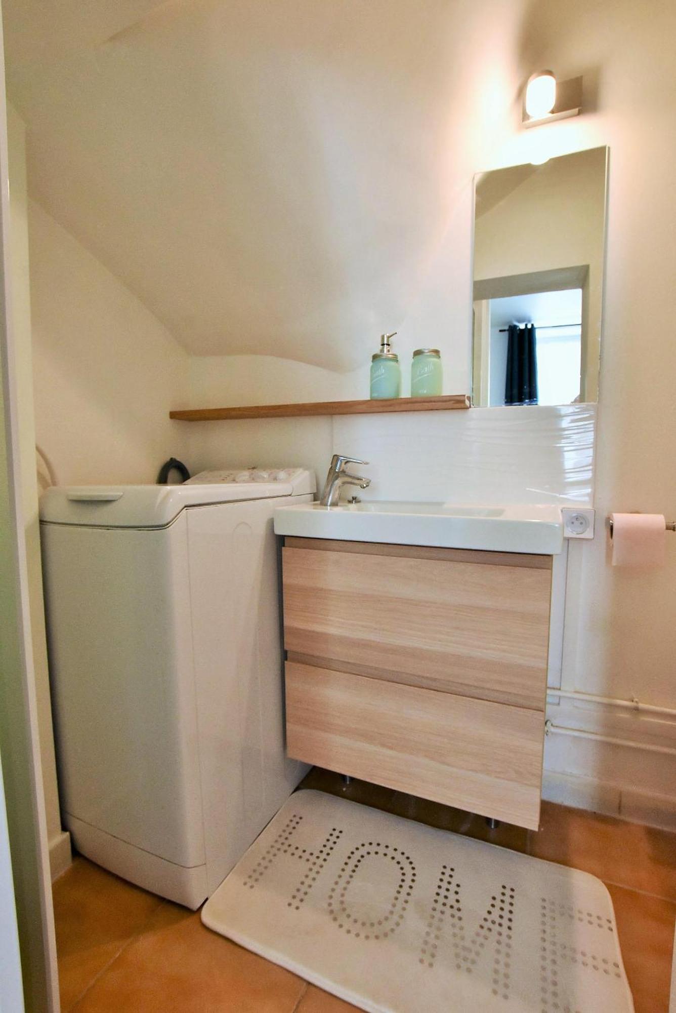 Appartement Au Coeur De La Ville De Taverny Esterno foto